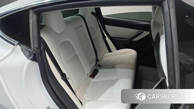 Tesla Model 3 2020 Белый из Кореи, фото 2