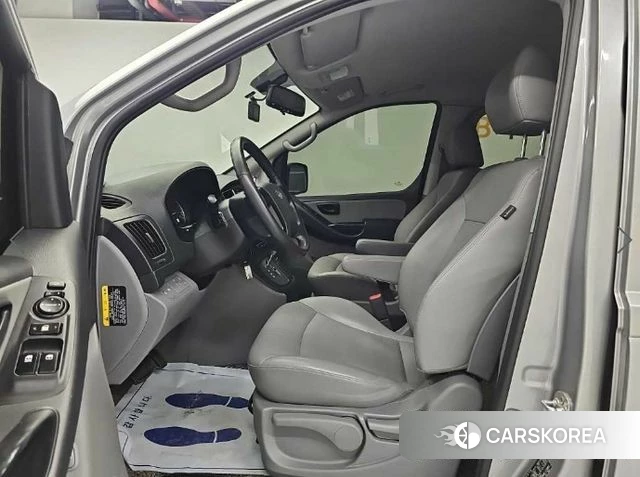 Hyundai The New Grand Starex 2020 Серебристо-серый из Кореи, фото 2