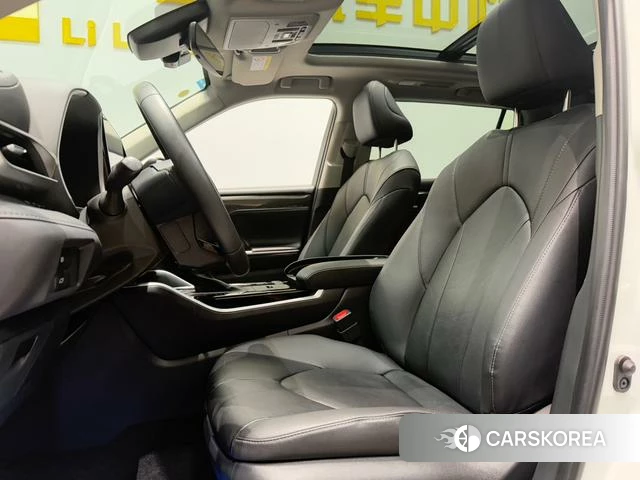 Toyota Highlander 2021 Белый из Китая, фото 2