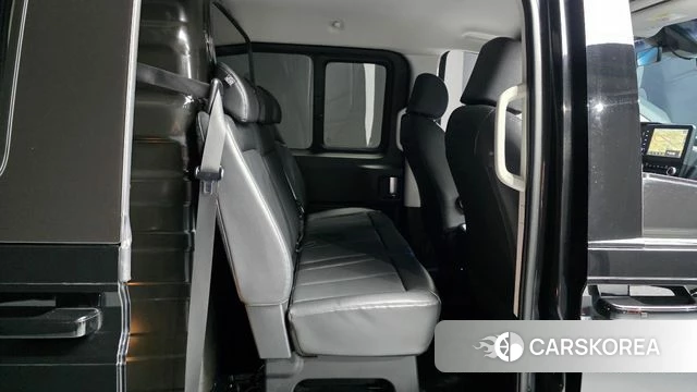 Hyundai Staria 2022 Черный из Кореи, фото 2