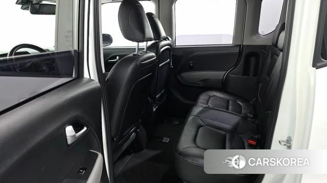 Kia The New Kia Ray 2023 Белый из Кореи, фото 2