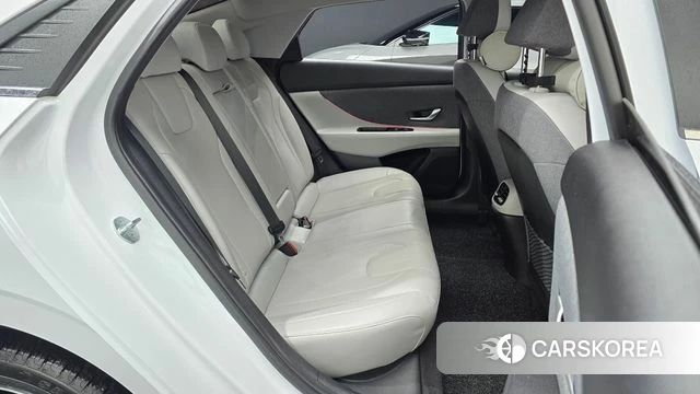 Hyundai Avante (CN7) 2022 Белый из Кореи, фото 2