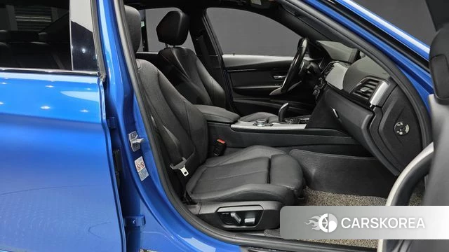 BMW 3 Series (F30) 2018 Синий из Кореи, фото 2
