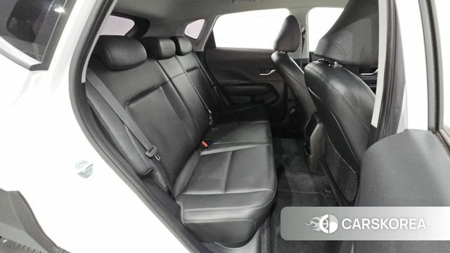 Hyundai Kona (SX2) 2023 Белый из Кореи, фото 2