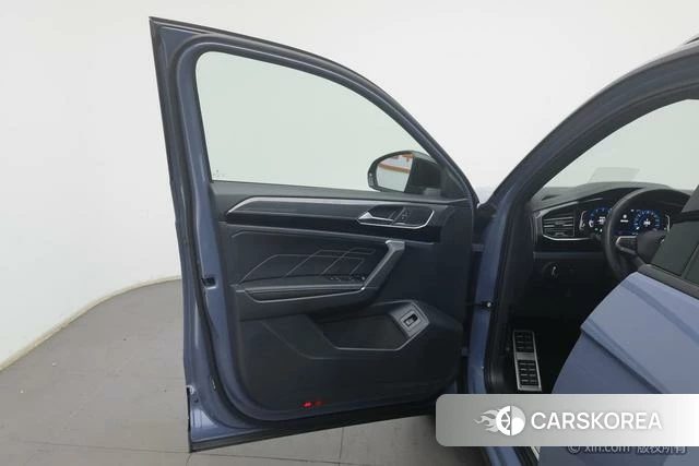 Volkswagen Tayron 2020 Синий из Китая, фото 2