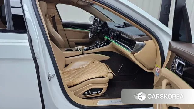 Porsche Panamera (971) 2018 Белый из Кореи, фото 2