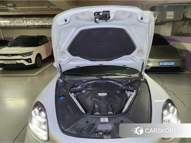Porsche Panamera (971) 2021 Белый из Кореи, фото 2