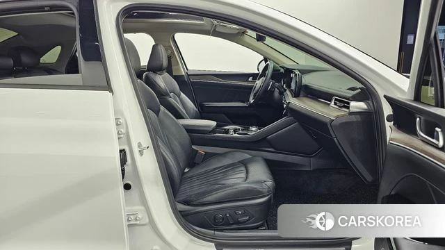 Kia K5 3rd generation 2023 Белый из Кореи, фото 2