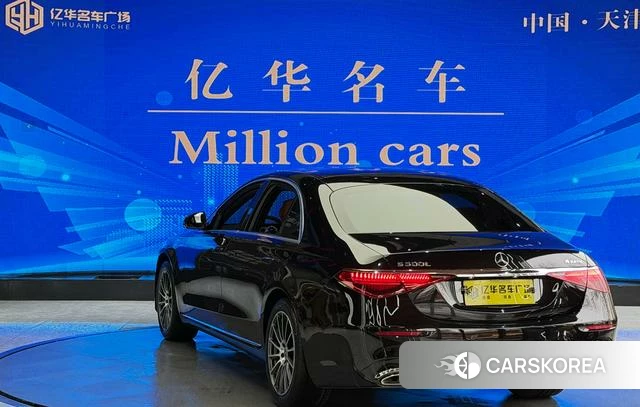 Mercedes-Benz S-Class 2024 Черный из Китая, фото 2