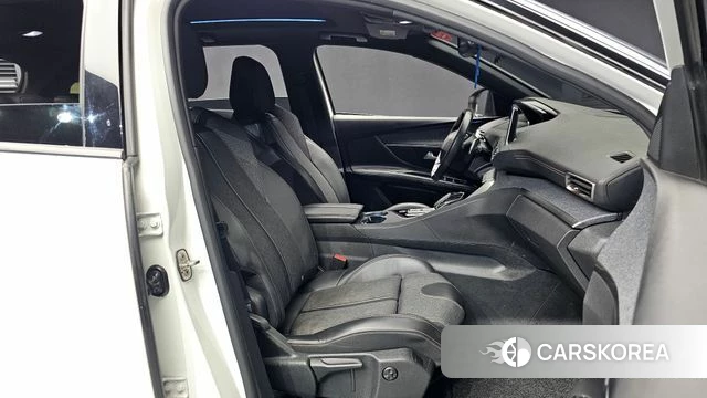 Peugeot 3008 second generation 2019 Белый из Кореи, фото 2