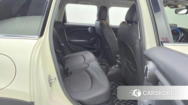 Mini Cooper 2021 Жемчужный цвет из Кореи, фото 2