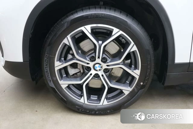 BMW X1 2023 Белый из Китая, фото 2
