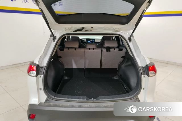 Toyota Corolla 2024 Белый из Китая, фото 2