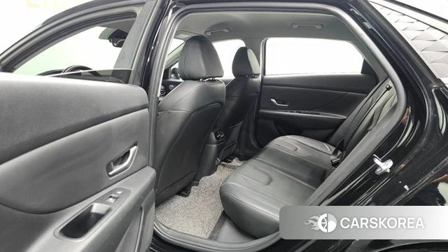 Hyundai The New Avante (CN7) 2023 Черный из Кореи, фото 2