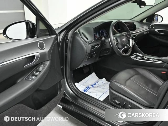 Hyundai Sonata (DN8) 2021 Серебристо-серый из Кореи, фото 2
