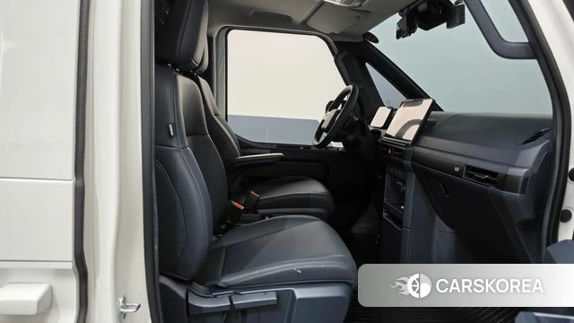 Kia PV5 2025 Белый из Кореи, фото 2