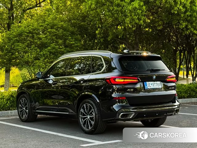 BMW X5 2021 Черный из Китая, фото 2