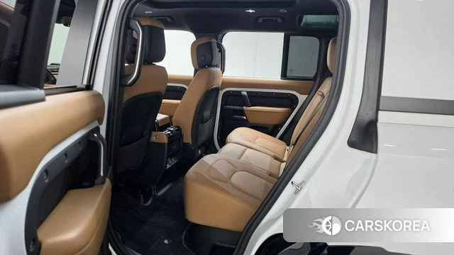 Land Rover Defender (L663) 2025 Белый из Кореи, фото 2