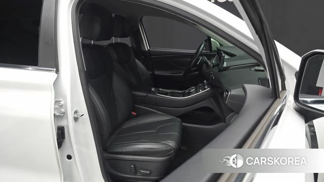 Hyundai The New Santa Fe 2022 Белый из Кореи, фото 2