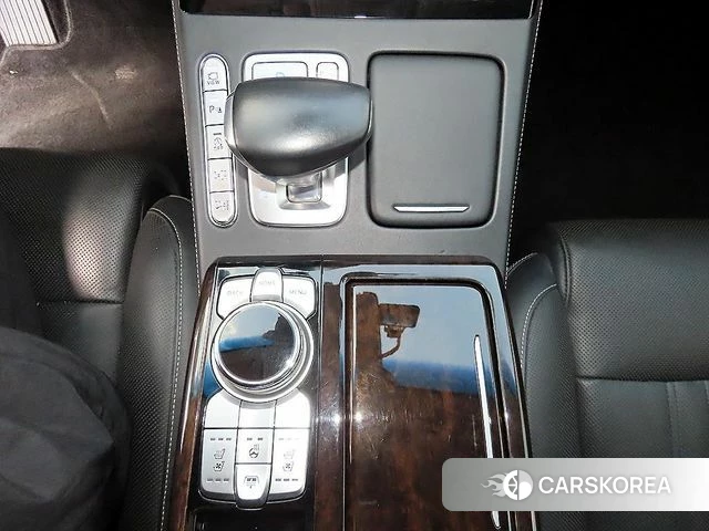Genesis G90 2018 Черный из Кореи, фото 2