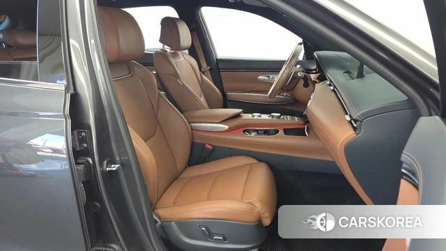 Genesis GV70 2023 Серый из Кореи, фото 2