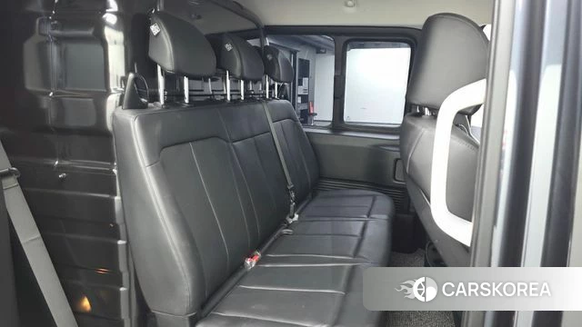 Hyundai Staria 2023 Темно-зеленый из Кореи, фото 2