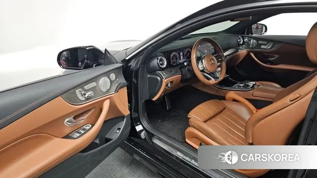Mercedes-Benz E-Class W213 2020 Черный из Кореи, фото 2