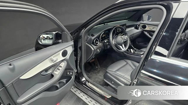 Mercedes-Benz GLC-Class X253 2021 Черный из Кореи, фото 2