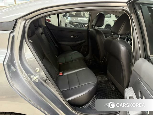 Nissan Sylphy 2022 Серебристо-серый из Китая, фото 2