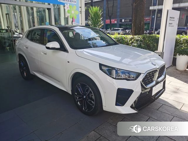 BMW X2 2025 Белый из Китая, фото 2