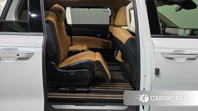 Kia Carnival 4th generation 2023 Белый из Кореи, фото 2
