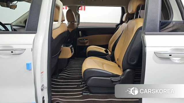 Kia Carnival 4th generation 2022 Белый из Кореи, фото 2