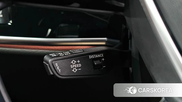 Audi A8 (D5) 2021 Черный из Кореи, фото 2