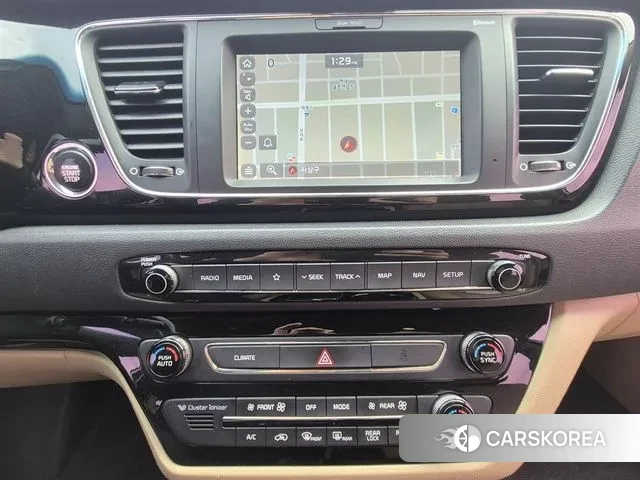 Kia The New Carnival 2020 Белый из Кореи, фото 2