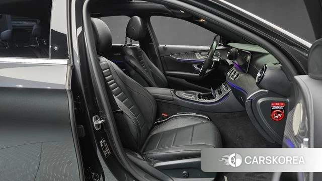 Mercedes-Benz E-Class W213 2021 Серый из Кореи, фото 3