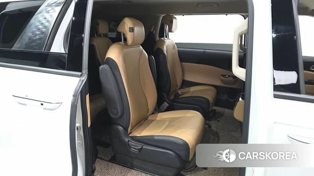 Kia Carnival 4th generation 2023 Белый из Кореи, фото 2
