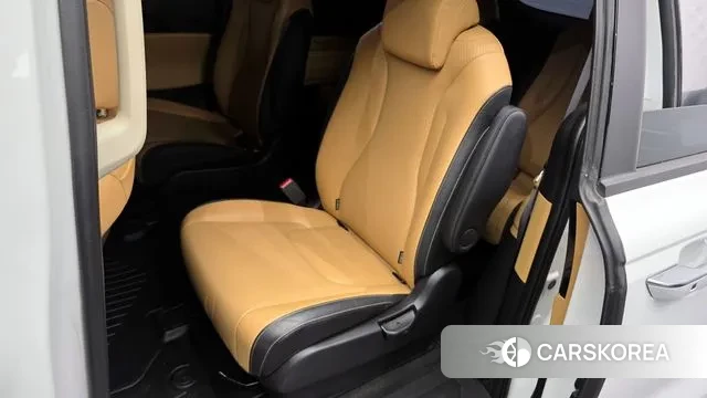 Kia Carnival 4th generation 2023 Белый из Кореи, фото 2