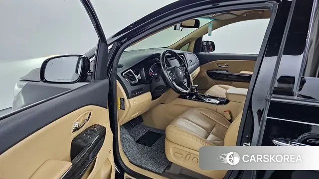 Kia The New Carnival 2018 Черный из Кореи, фото 2