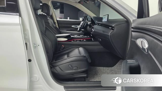 Genesis GV70 2021 Белый из Кореи, фото 2