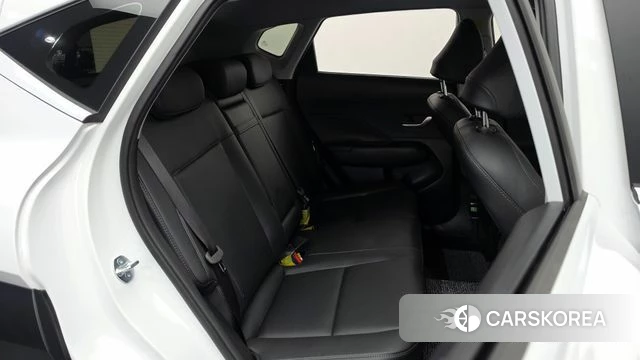 Hyundai Kona (SX2) 2025 Белый из Кореи, фото 2