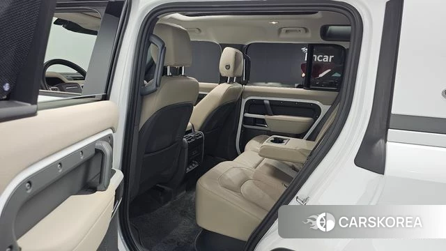 Land Rover Defender (L663) 2023 Белый из Кореи, фото 2