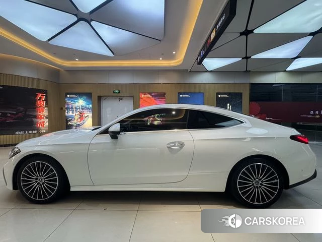 Mercedes-Benz CLE 2024 Белый из Китая, фото 2