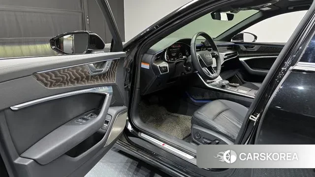 Audi A6 (C8) 2021 Черный из Кореи, фото 2