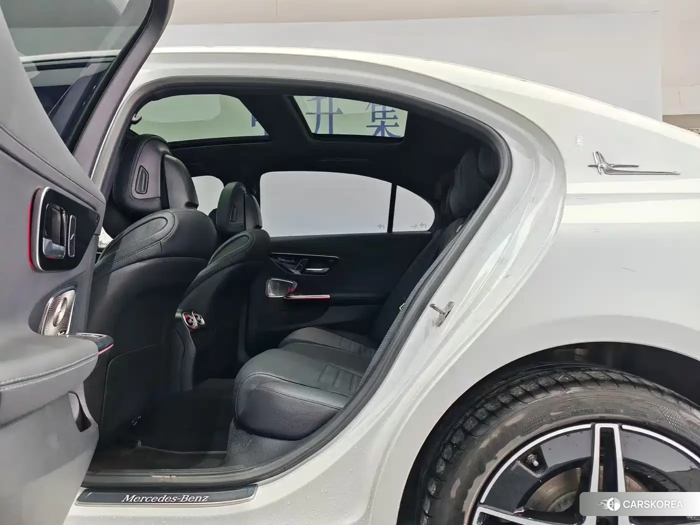 Mercedes-Benz C-class 2024 Белый из Китая, фото 2