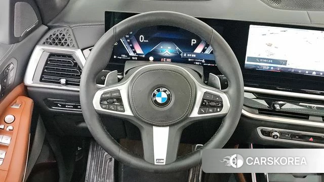 BMW X7 (G07) 2024 Черный из Кореи, фото 2
