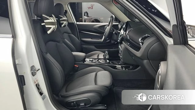 Mini Cooper Clubman 2023 Белый из Кореи, фото 2