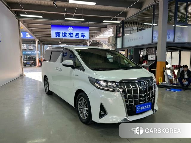 Toyota Alphard 2021 Белый из Китая, фото 2