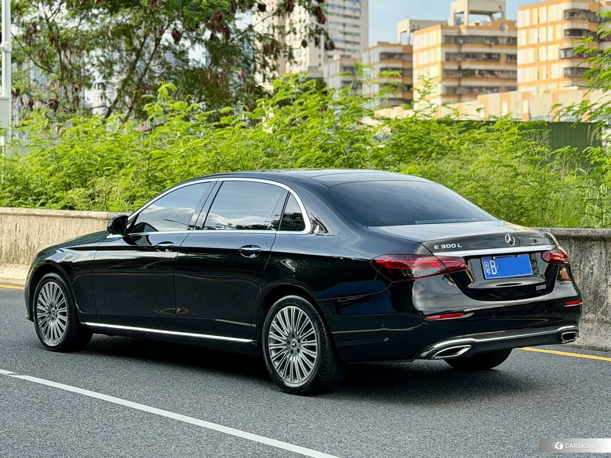 Mercedes-Benz E-Class 2021 Черный из Китая, фото 2