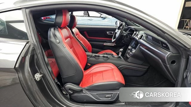 Ford Mustang 2019 Серый из Кореи, фото 2