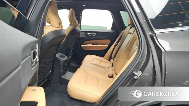 Volvo XC60 second Generation 2024 Серый из Кореи, фото 2